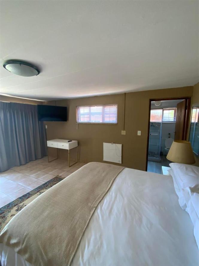 Marina Views Guesthouse Hartbeespoort Ngoại thất bức ảnh